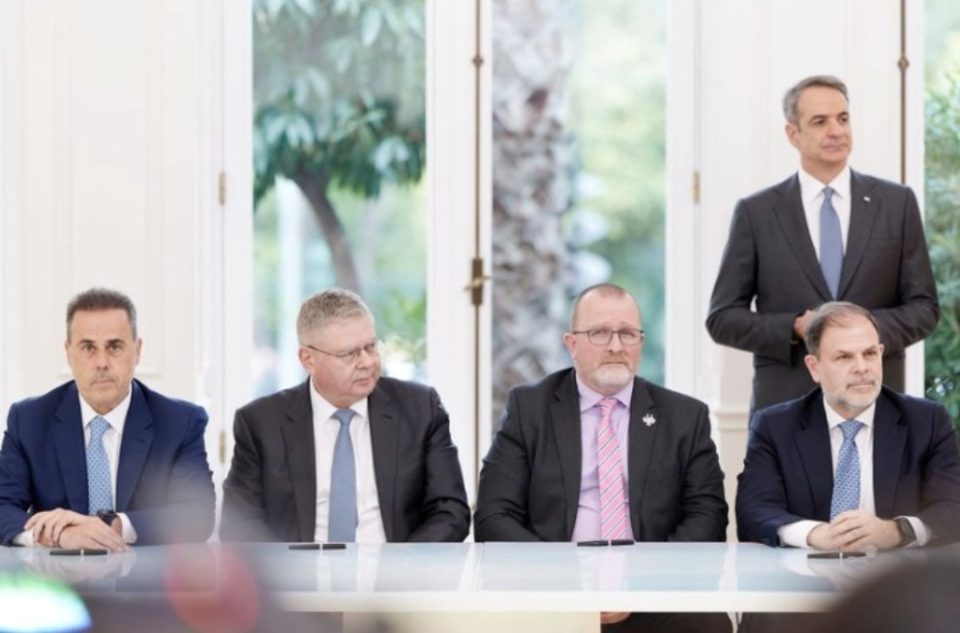 Грција потпиша договор со американската „Шеврон“ и грчката „Хеленик енерџи“ за истражувања на јаглеводороди јужно од Крит и Пелопонез