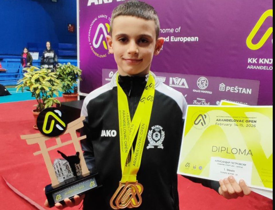 Малиот Александар повторно ја направи Македонија горда: Со златни медали се врати од меѓународен карате турнир, атакува на државен првак