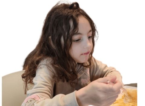 ИТНО СМЕ ПОТРЕБНИ: Да донираме за 8-годишната Ана, се соочува со тешка дијагноза