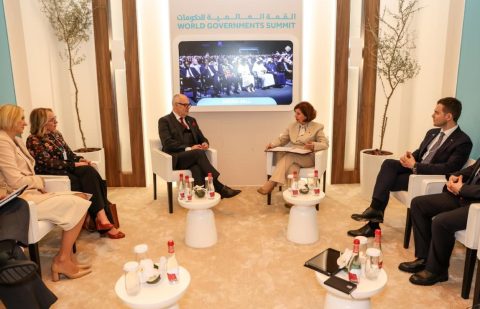 Сиљановска-Давкова во Дубаи оствари средба со естонскиот претседател: Евроинтеграцијата на Балканот e стратешка потреба за стабилноста и безбедноста на Европа