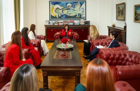 Сиљановска-Давкова разговараше со претставнички на Women in Tech-Macedonia