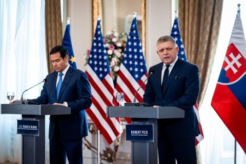 Фицо по средбата со Рубио: Словачка се надева на договор со „Вестингхаус“ за изградба на нова нуклеарна централа