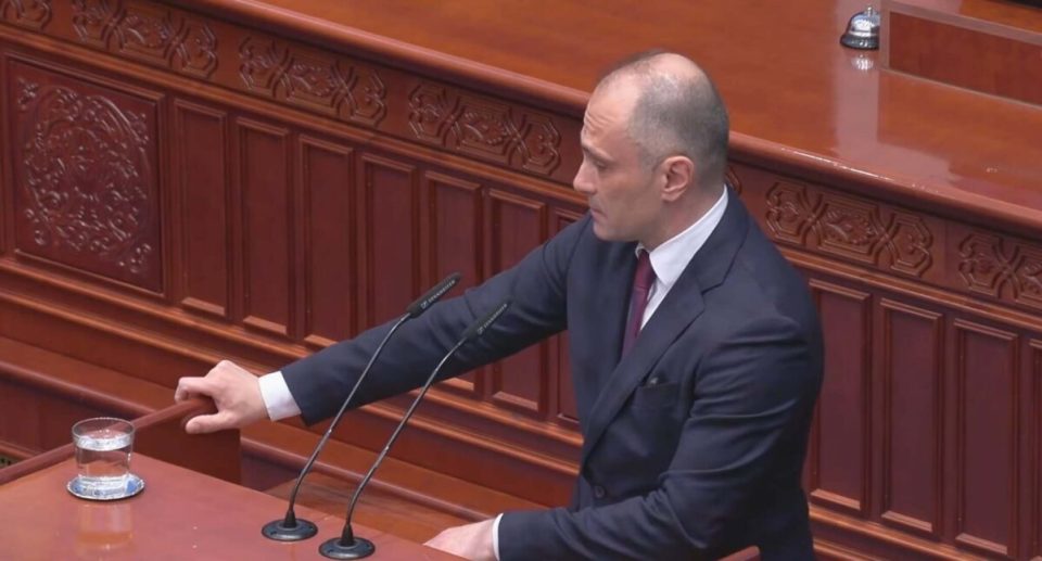 Вклучен алармот во СДС: Филипче пак го „вергла“ она на „С“, претчуствува ли нешто „лидерот“?!