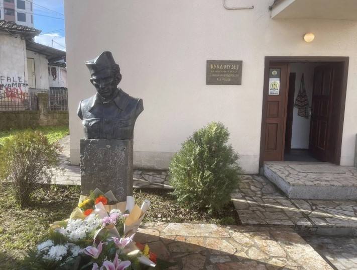 Кумановци одбележуваат 82 години од загинувањето на народниот херој Христијан Тодоровски-Карпош