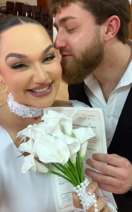 ВИДЕО: Се омажи Ивона Јо, пејачката објави снимка од матично