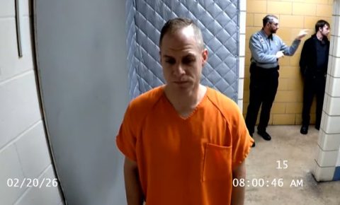 ВИДЕО: Учесник на „Идол“ уапсен за убиство на сопругата, се обидел да ја измами полицијата