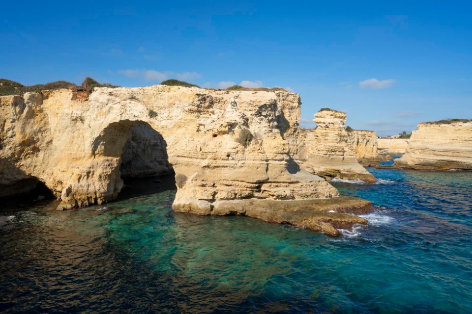 ВИДЕО: Омилена туристичка атракција за вљубени се урна на Денот на вљубените