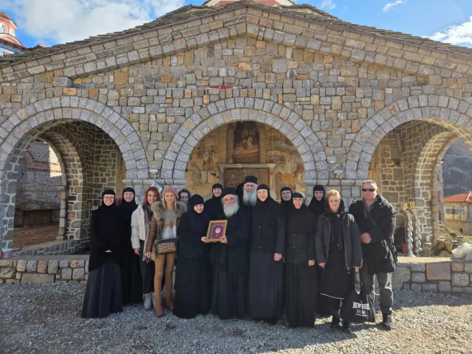 Мошти од Свети Василиј пристигнаа во манастирот во Рајчица, дар од Православната црква на Романија