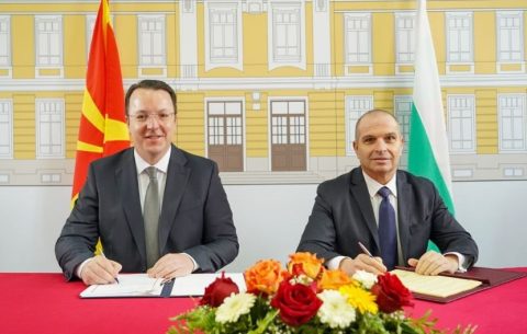 Николоски: Бугарија го ратификуваше Договорот со Македонија за изградба на меѓуграничен железнички тунел на Коридорот 8