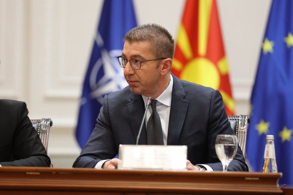 Мицкоски: Ова е почеток – над 50 предмети за висока корупција се отвораат, украденото мора да се врати кај народот