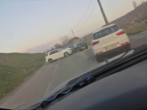 ФОТО: Сообраќајна несреќа на патот Скоје – ХЕЦ Козјак