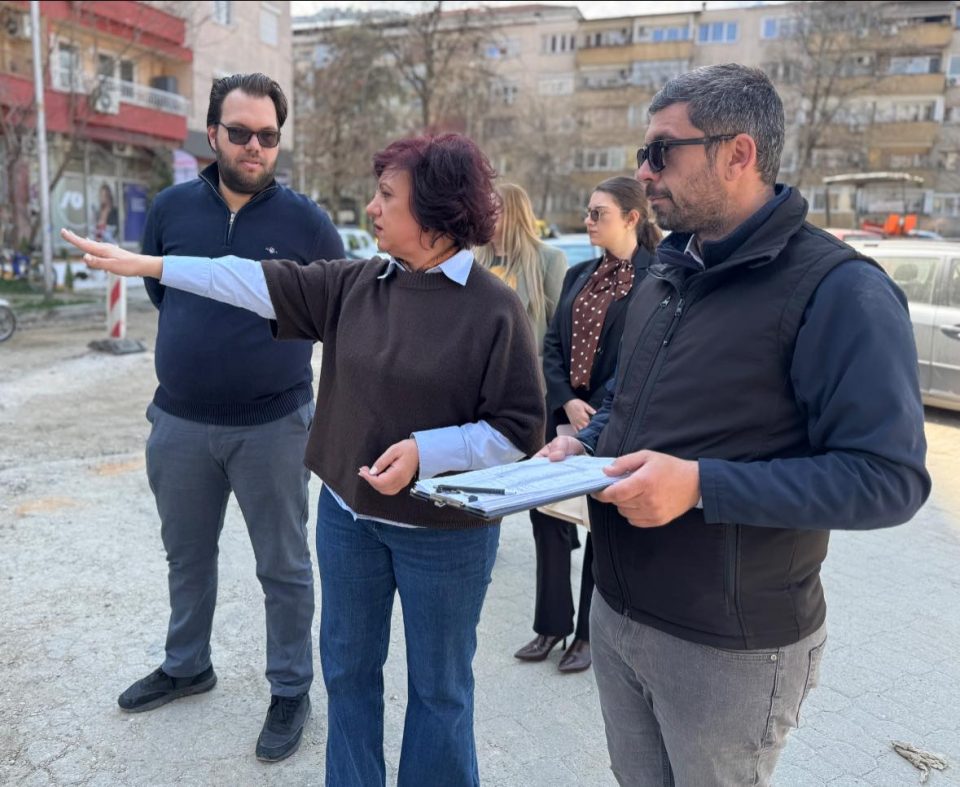 Стаменкоска Трајкоска на увид: Се градат „Новопланирана улица-2“ и „Пристапна улица-2“ во Расадник