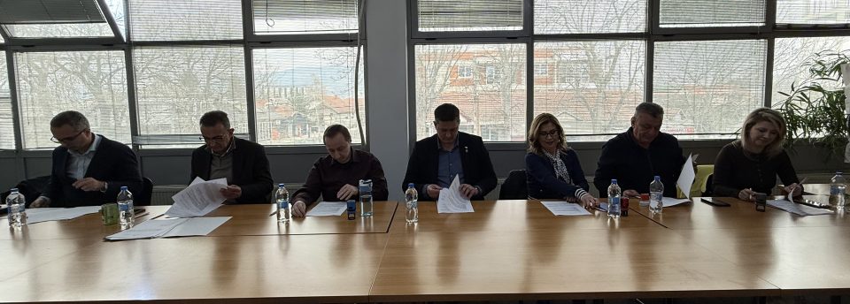 Општина Илинден потпиша договор за реализација на проект со бизнис секторот од стопански комплекс „Илинден“