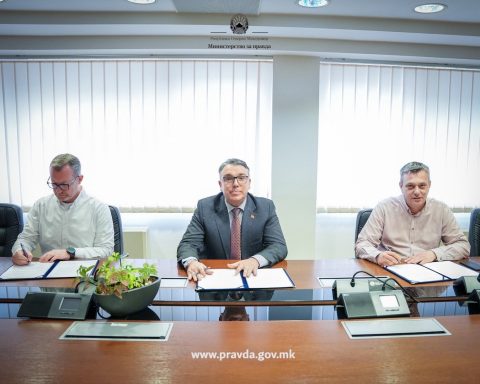 Министерството за правда ќе растат за 21%, Филков го потпиша колективниот договор