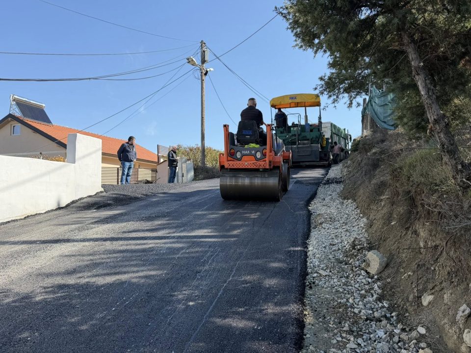 Стојкоски: Нов асфалт во Ново Село