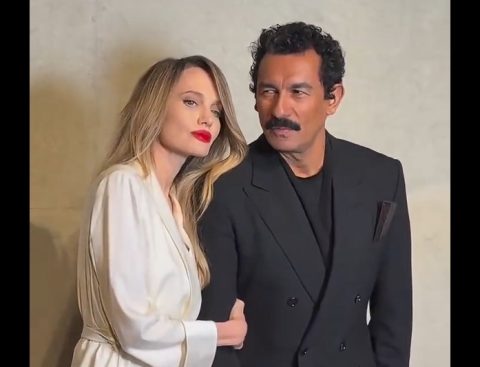 (ВИДЕО) Анџелина Џоли во Шангај се фотографира со дизајнерот Хајдер Акерман држејќи го за рака