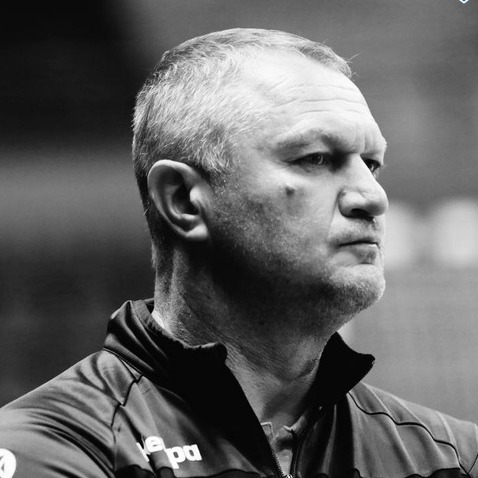 ТАЖНА ВЕСТ: Почина поранешниот директор и тренер на Вардар