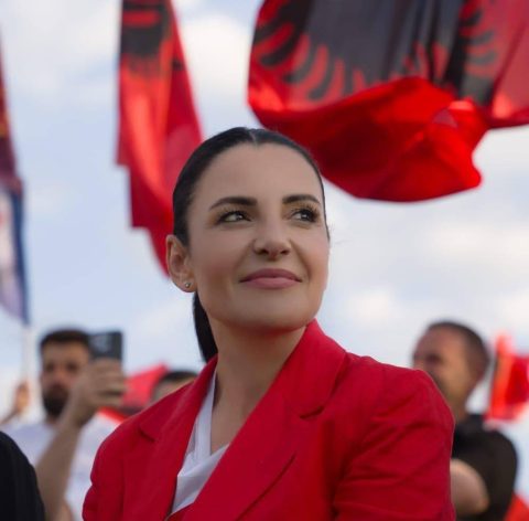 Белинда Балуку останува пратеник, за Бериша гласањето најцрн ден во албанската историја