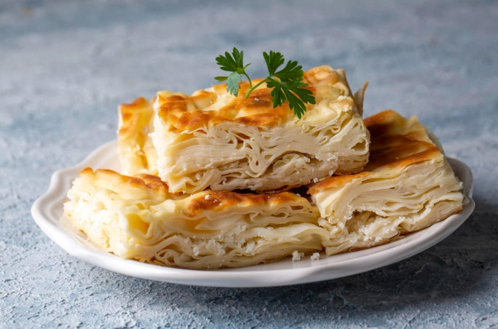 Рецепт за вкусна гибаница – миризлива и сочна пита за појадок