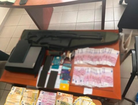 Грчката полиција разби криминална организација на Крит за работна експлоатација на државјани на трети земји