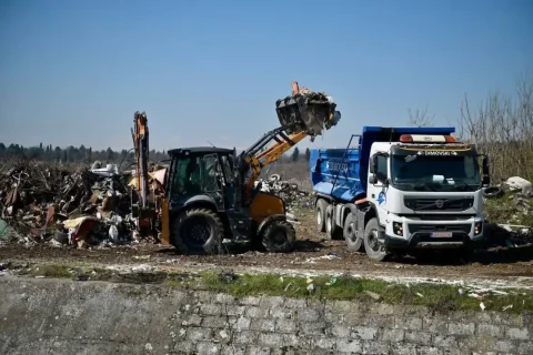 Нова пешачка патека добива Бутел, се чисти и уредува коритото на Серава