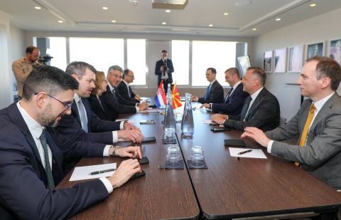 Пленковиќ по средбата со Мицкоски во Брисел: Македонија заслужува јасна ЕУ перспектива