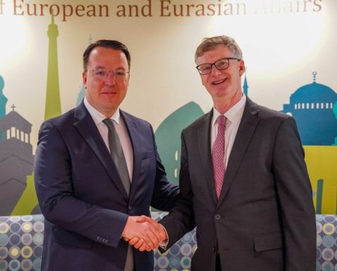 Николоски на средба со Даниел Лоутон, заменик помошник Државен секретар за Европа