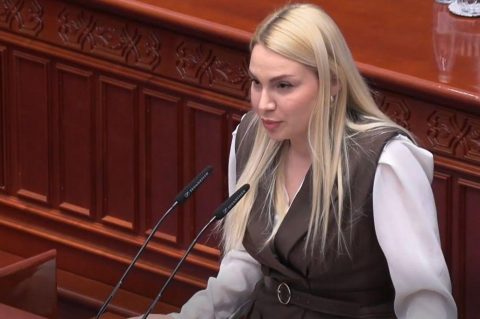 Николовска: Владата презема чекори за унапредување и вреднување на трудот на здравствените работници