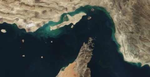 Пловидбата низ Ормуската Теснина под контрола на Иран, осигурувањето драстично поскапе