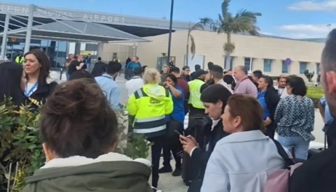 ВИДЕО: Евакуација на аеродромот во Пафос, сомнителен објект ја активираше ГРЧКАТА АВИЈАЦИЈА