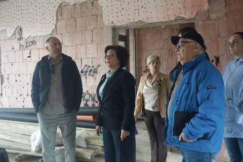 Стаменкоска Трајкоска на увид: Реконструкцијата на месната заедница во Пинтија во завршна фаза