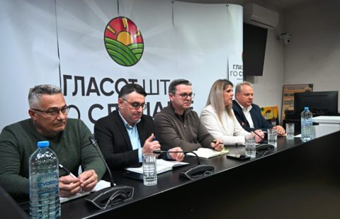 Трипуновски од Неготино: Оваа година ќе имаме поуспешна берба на грозје, работиме на системите за наводнување