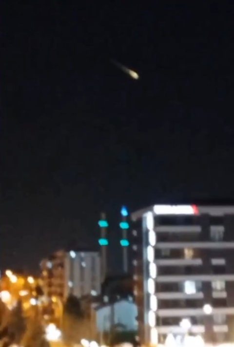 ВИДЕО: Неверојатни снимки, голем метеор над Турција