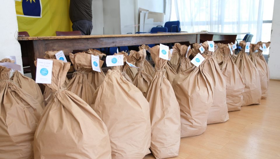 Хуманитарни велигденски пакети за семејства од социјален ризик во Kарпош