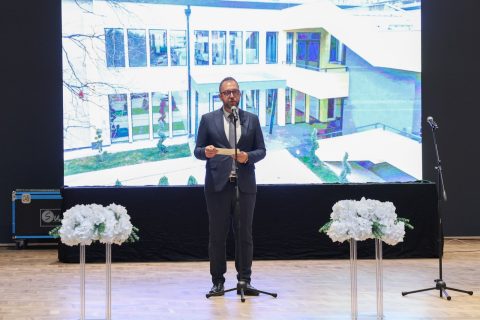 Свечено отворен реконструираниот Дом на културата „11 Октомври“ во Ченто