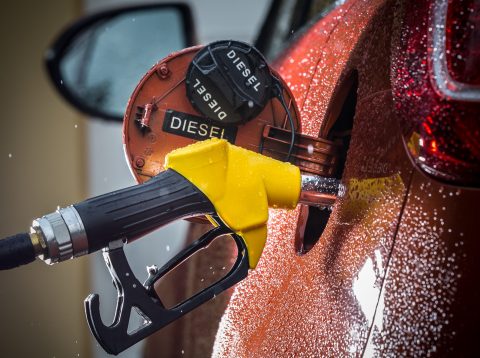 Романија воведе ограничувања во однос на горивата – дизелот веднаш поевтини